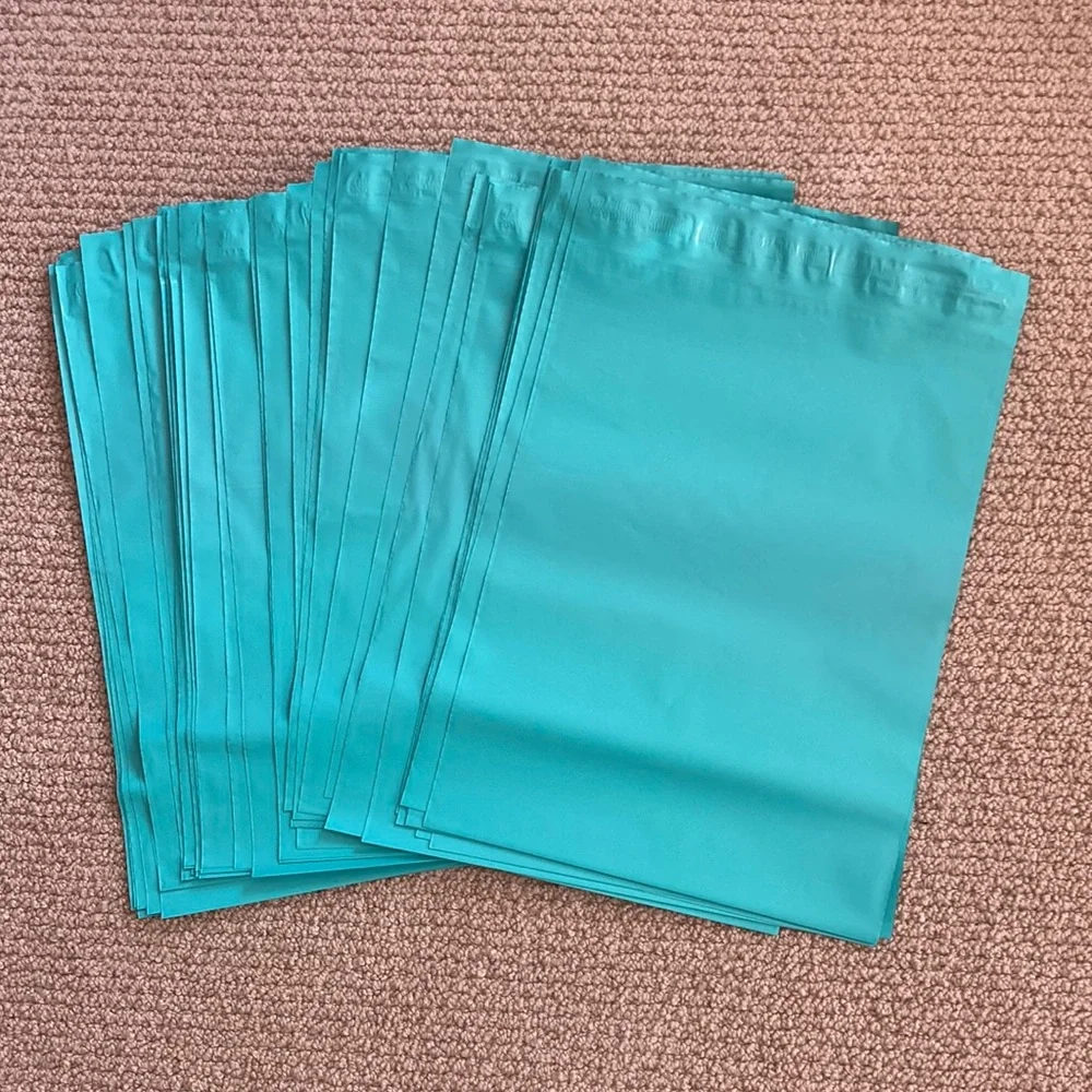 15 Pack Mailer Poly Bags Mailing Envelopes Teal Self Adhesive 10” by 13” NEW